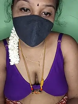 Snapshot of tamil_butterfly chatting on 07.06.26 tamil butterfly online show from 07.06.26