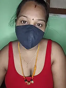 Snapshot of tamil_butterfly chatting on 07.12.26 tamil butterfly online show from 07.12.26