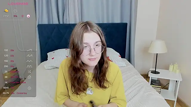 Snapshot of iMagdaLunna chatting on 06.05.26 iMagdaLunna online show from 06.05.26