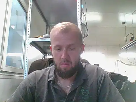 Snapshot of bardiauto chatting on 08.06.26 bardiauto online show from 08.06.26