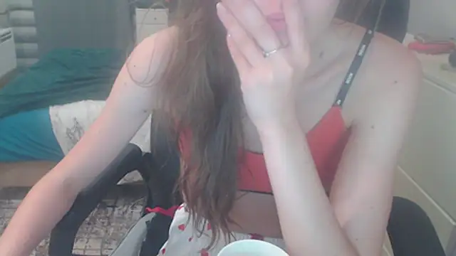 juili juili online show from 05.18.26