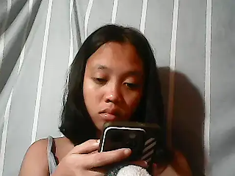 Yours AsianPinayGirl18 online show from 06.04.26