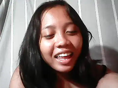 Yours AsianPinayGirl18 online show from 06.11.26