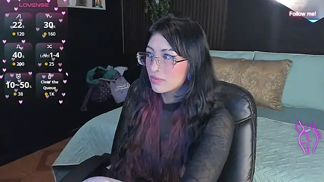 mia smoke  online show from 05.31.26