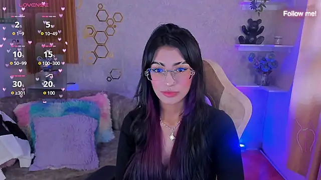 mia smoke  online show from 06.10.26