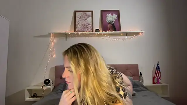 sweetemma x online show from 08.10.26