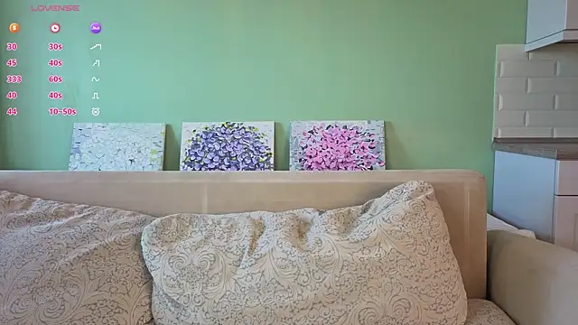 Chanelbayerr online show from 04.30.26