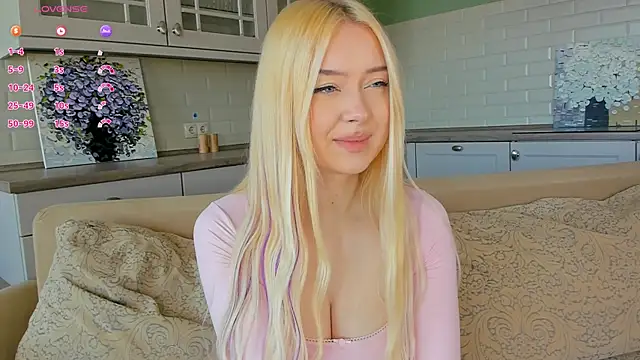 Chanelbayerr online show from 06.26.26