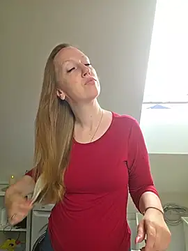 SweetGermanAlina online show from 07.16.26