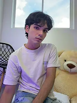 VelvetEsteven online show from 04.30.26