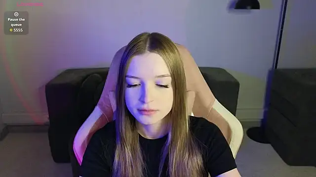 Eva Th0mpson online show from 07.02.26