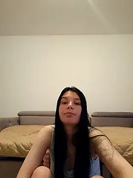 EMILLYREED11 online show from 05.06.26