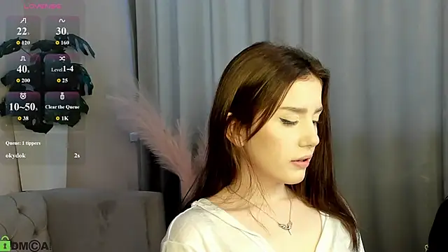 Lonny Peach online show from 08.09.26
