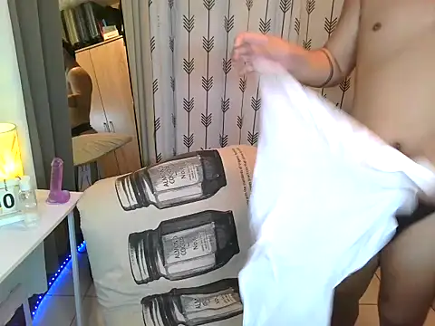 Ashtonfuckingboi online show from 05.12.26