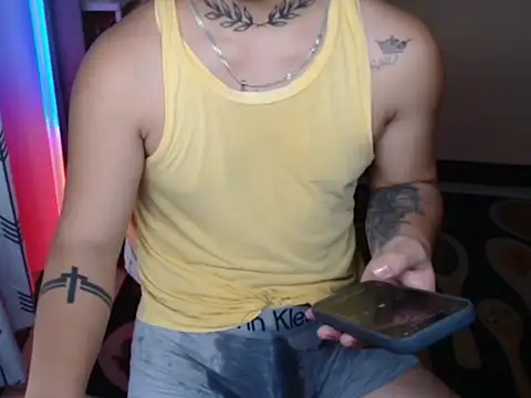 Snapshot of Ashtonfuckingboi chatting on 07.03.26 Ashtonfuckingboi online show from 07.03.26