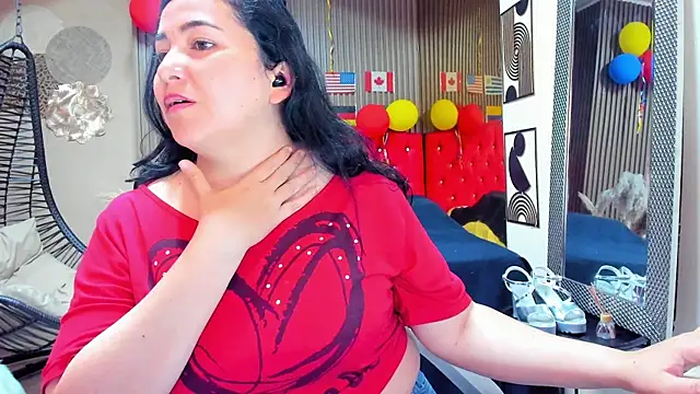 Snapshot of BBWLuxuryMuse chatting on 07.21.26 BBWLuxuryMuse online show from 07.21.26