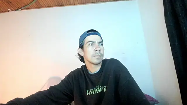 Snapshot of Piter_Drako chatting on 06.25.26 Piter Drako online show from 06.25.26