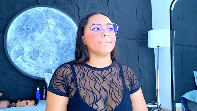 Snapshot of JessiBannkss chatting on 07.24.26 JessiBannkss online show from 07.24.26