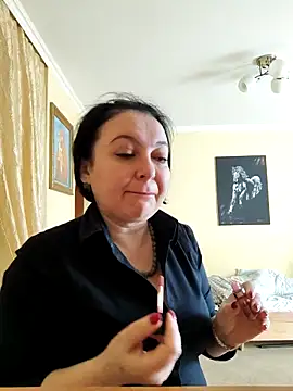 EmmaEmmy40 online show from 05.06.26