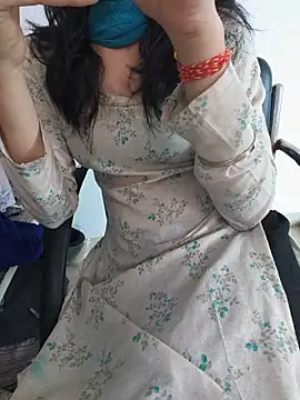 Snapshot of zoya_baby_ chatting on 06.13.26 zoya baby online show from 06.13.26