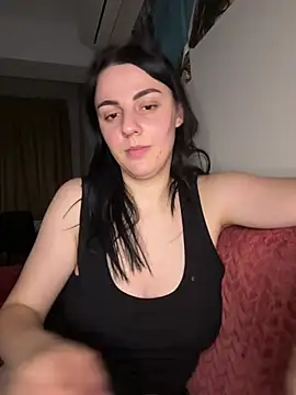 Snapshot of ema-emanuela chatting on 07.25.26 ema-emanuela online show from 07.25.26