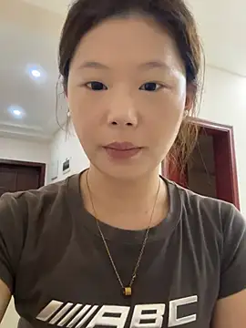 Little 887 online show from 05.02.26