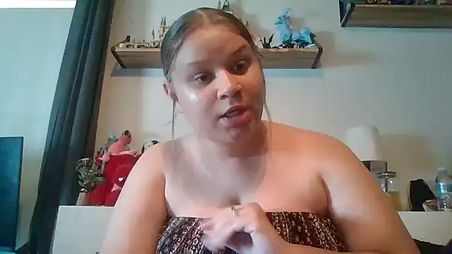 prettybabygurl04 online show from 05.04.26