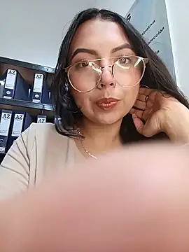 JENNIFER  03 online show from 07.14.26