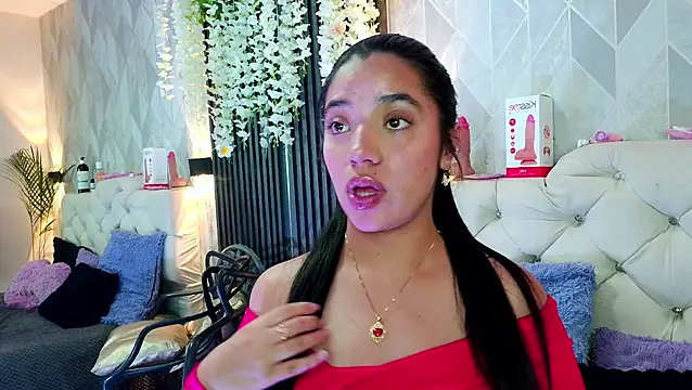 Snapshot of Zaira_bonny chatting on 06.11.26 Zaira bonny online show from 06.11.26