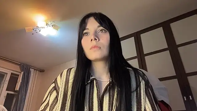 Snapshot of gothicq chatting on 05.19.26 gothicq online show from 05.19.26