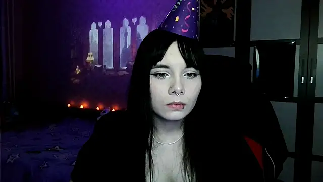 Snapshot of gothicq chatting on 06.02.26 gothicq online show from 06.02.26