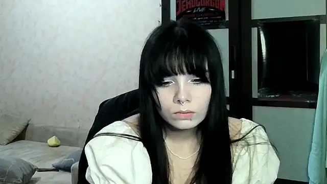 Snapshot of gothicq chatting on 06.28.26 gothicq online show from 06.28.26