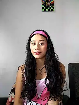 L0lita Emi12 online show from 05.15.26