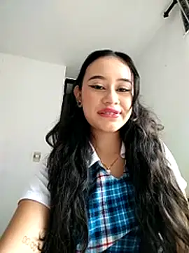 L0lita Emi12 online show from 07.17.26