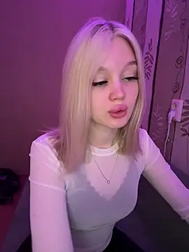Snapshot of Velvet_Doll_ chatting on 06.03.26 Velvet Doll online show from 06.03.26