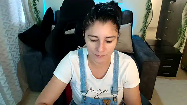 LUCYMILF SEXY online show from 06.07.26
