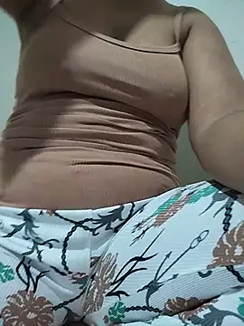 Snapshot of amira567 chatting on 07.15.26 amira567 online show from 07.15.26