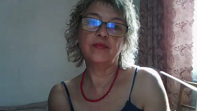 ElizabethGorden online show from 07.04.26