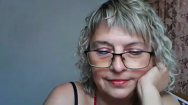 ElizabethGorden online show from 08.03.26
