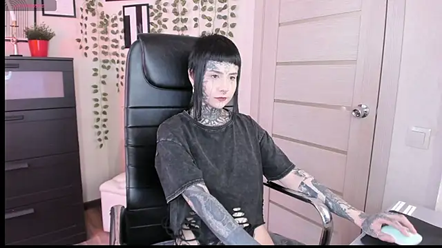 Bloood  Mary online show from 06.03.26