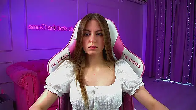 SofiaSarvains online show from 06.21.26