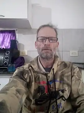 Snapshot of CulturedBus909 chatting on 06.02.26 CulturedBus909 online show from 06.02.26