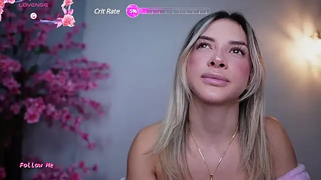 Snapshot of R4-V3N chatting on 01.13.25 R4-V3N online show from 01.13.25