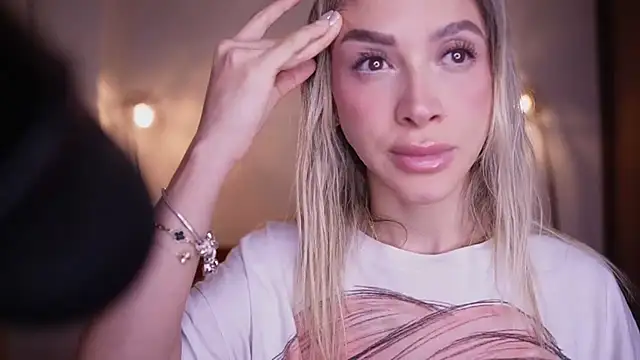 Snapshot of R4-V3N chatting on 03.03.25 R4-V3N online show from 03.03.25