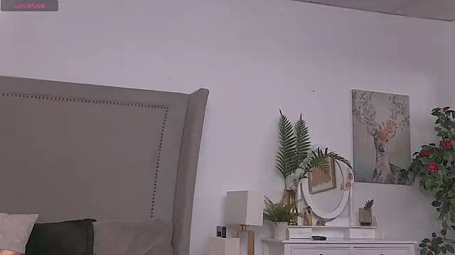 ZoeSkyee online show from 05.29.26