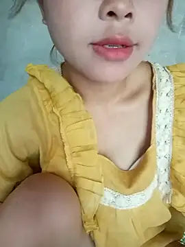 Snapshot of embe1144 chatting on 06.19.26 embe1144 online show from 06.19.26