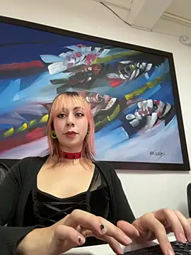 Snapshot of DomBratAmara chatting on 05.12.26 DomBratAmara online show from 05.12.26