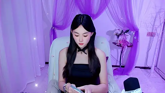 Tili Lucky online show from 06.25.26