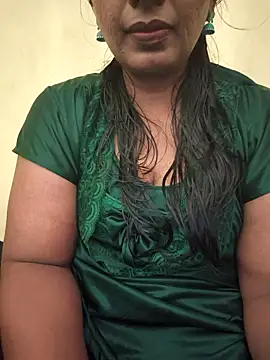 Snapshot of Divya_kannada chatting on 05.06.26 Divya kannada online show from 05.06.26