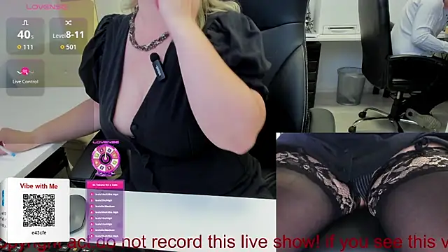 squirt milf viktoria online show from 06.02.26